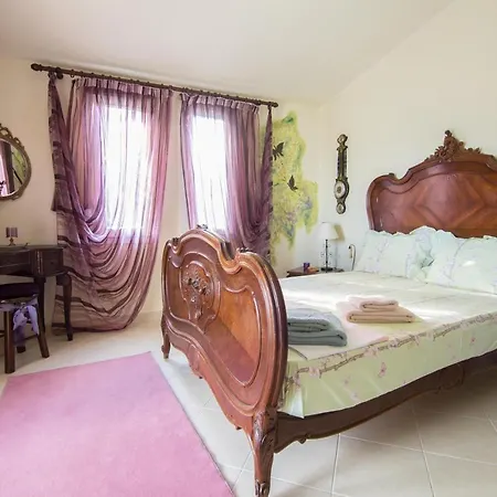 Oikia Mpaki Holiday home *
